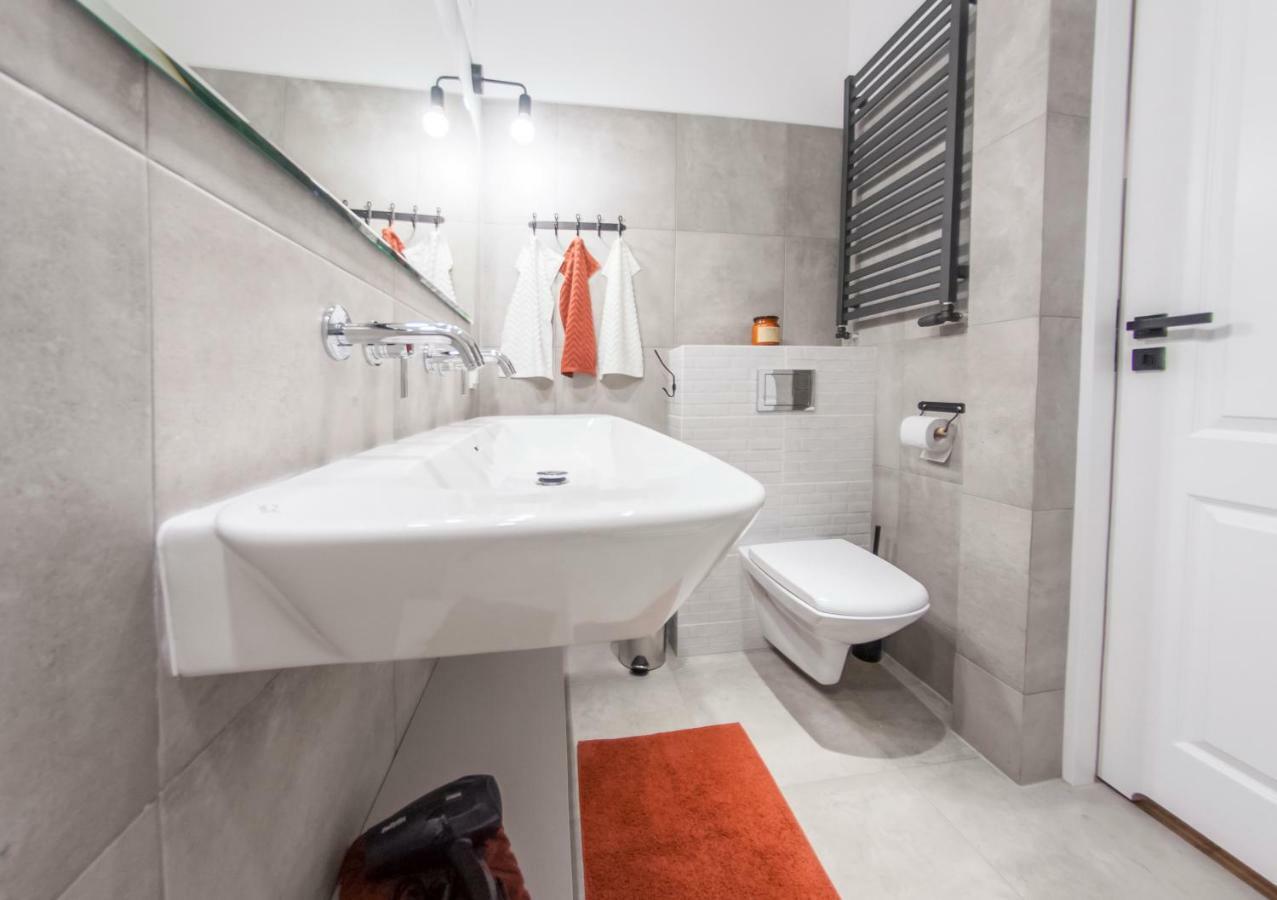 Family Luxury Comfort Old Town Apartament, 1-8, 2 Sypialnie I Salon, Parking W Cenie Danzig Exterior foto